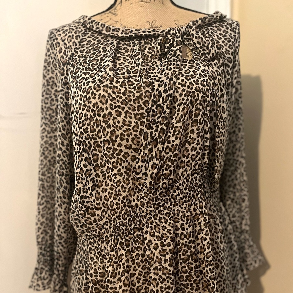 NICOLA - Brown and Cream Ruffled Blouse with Peter Pan Collar